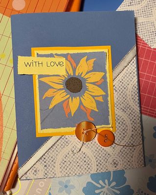 with love
May card challenge
Keywords: flowers;ribbon;buttons